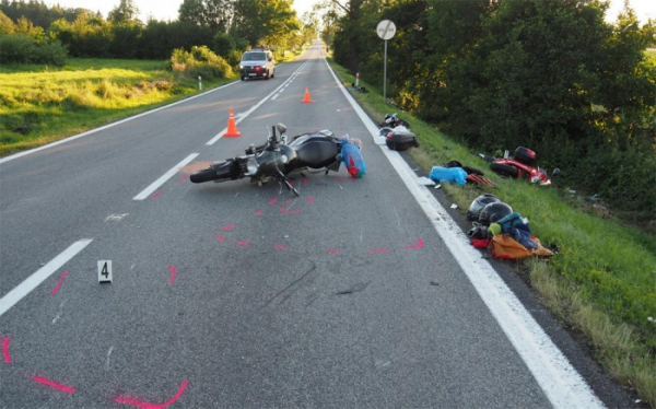 Na Chrudimsku u Pekla Čertovina havarovali tři motorkáři