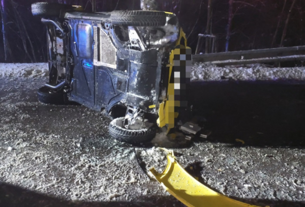 V Seči na Chrudimsku havarovalo osobní vozidlo, šedesátiletý řidič na místě zemřel