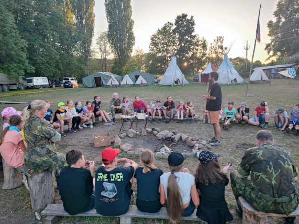 AČR: Náročný Army Camp POKOS v Obořicích u Nasavrk vzbudil u dětí nadšení