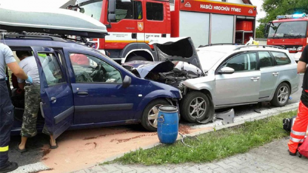 Deset zraněných při nehodě v Čankovicích